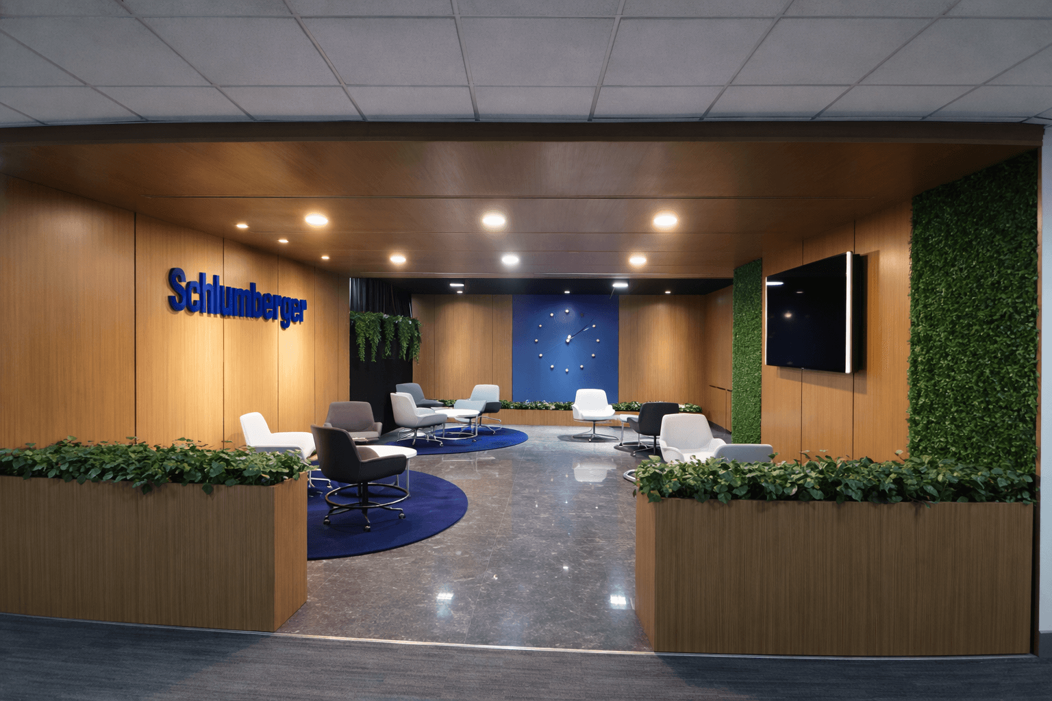 Schlumberger Office — A Dynamic Corporate Environment for Collaboration and Innovation